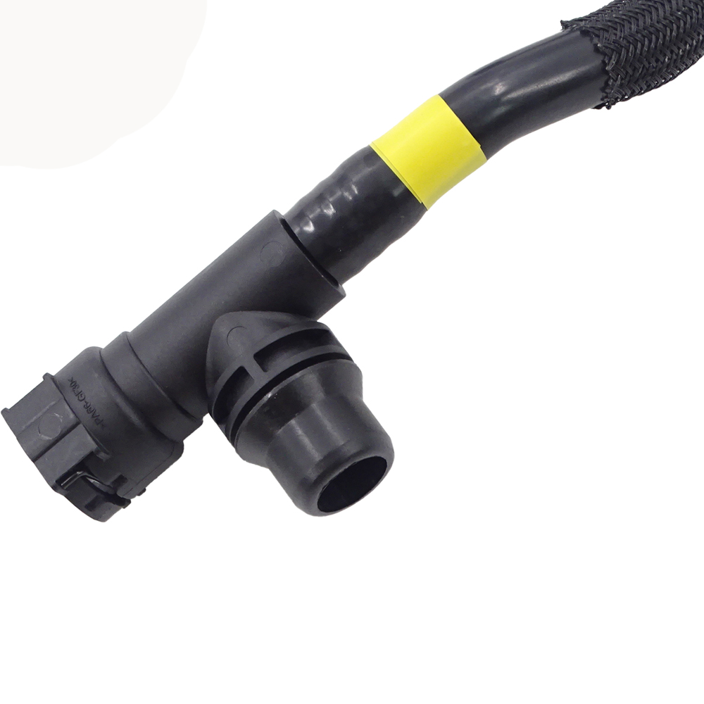 Radiator outlet pipe Apply to Bmw 5 G30 2017-2020 G38 2016-2019   OE  1712 8602 612