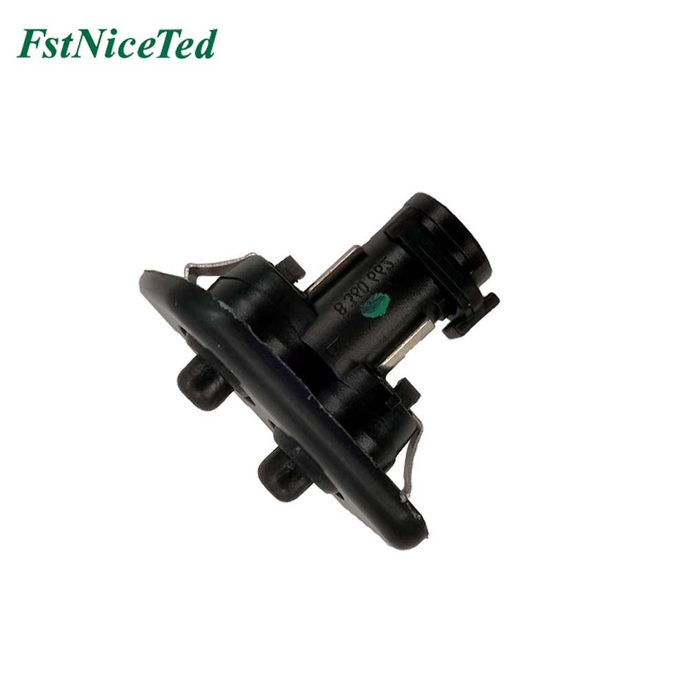 water gun right Apply to Bmw 5 E39 1995-2003   OE  6167 8360 662
