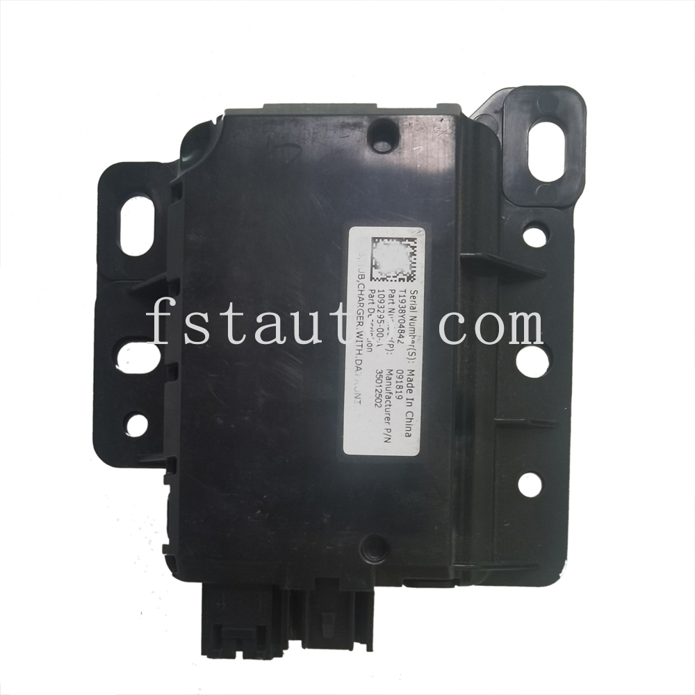 Armrest box charging port module  Suitable for:Tesla Model 3 old   OE:1093295-00-A