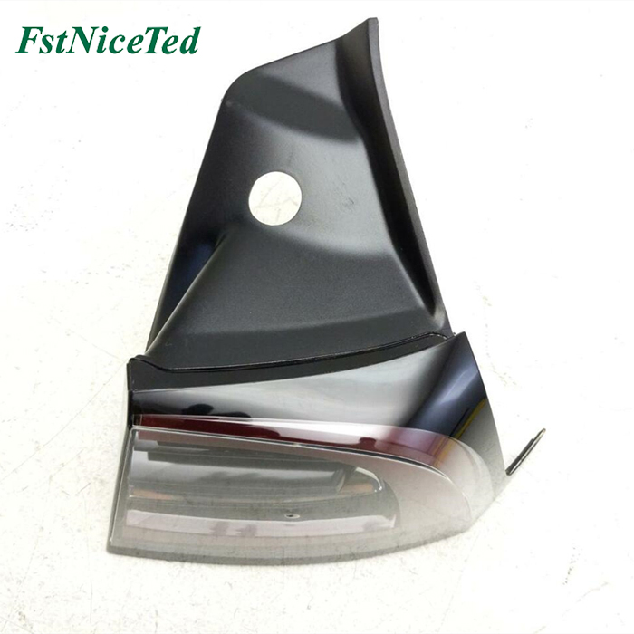 Tail lamp outer RH  for Tesla Model 3 old OE:1077398-00-F