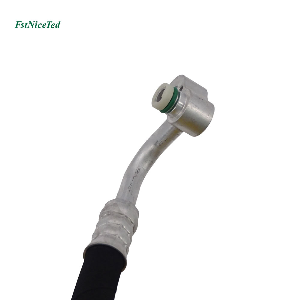 Air Conditioner Hose Apply to Bmw 3 F30 2012-2015   OE  6453 9213 843