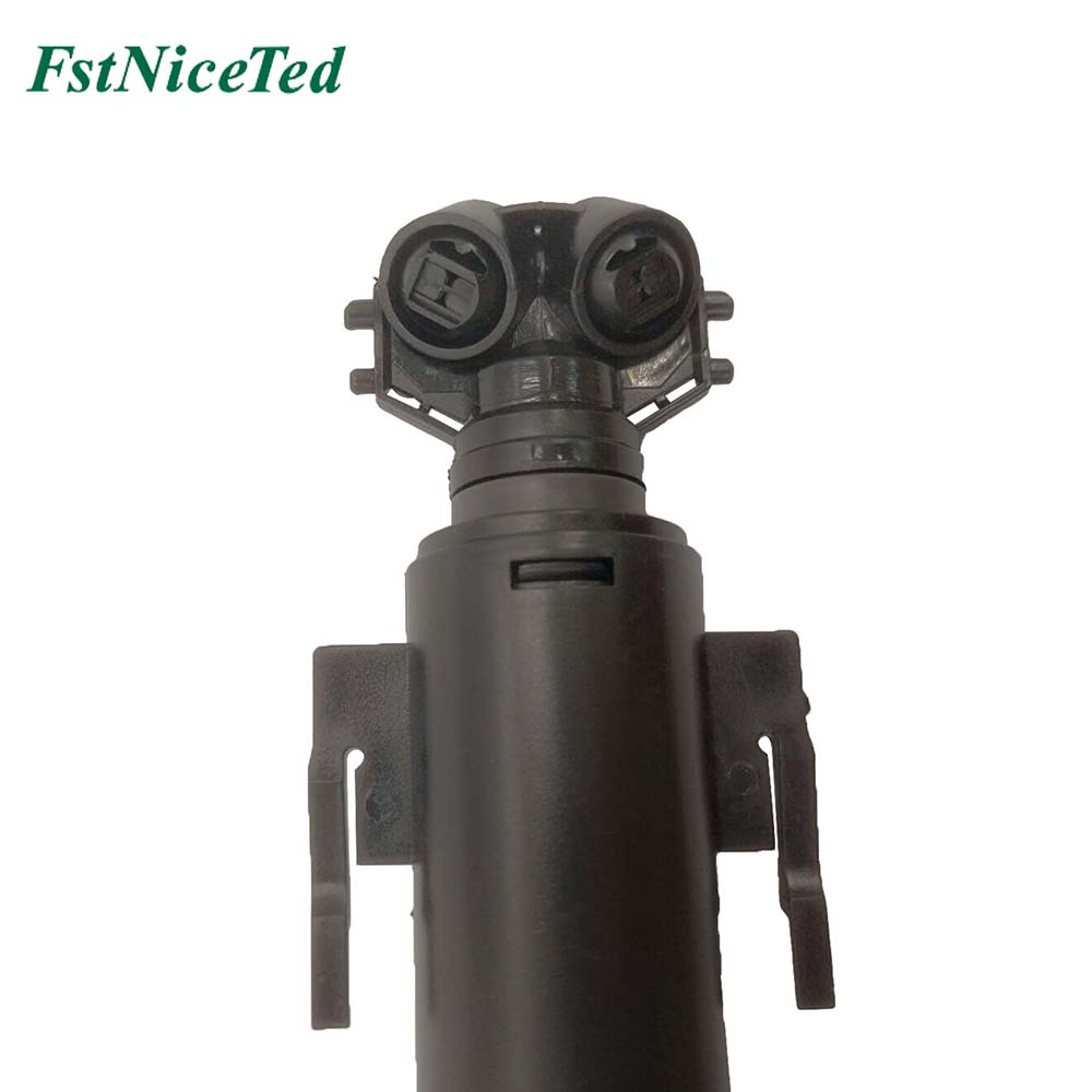 water spray gun Apply to Bmw X3 F25 2011-2017   OE  6167 7251 640
