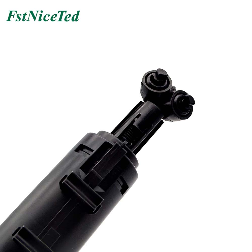 water gun right Apply to Benz W204 2007-2013   OE  204 860 2847