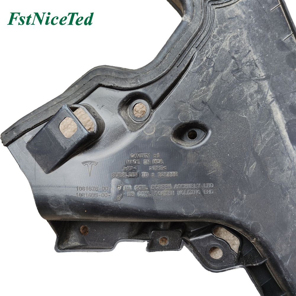 Wiper Diversion plate For Tesla Model 3 OE:1081676-00-G