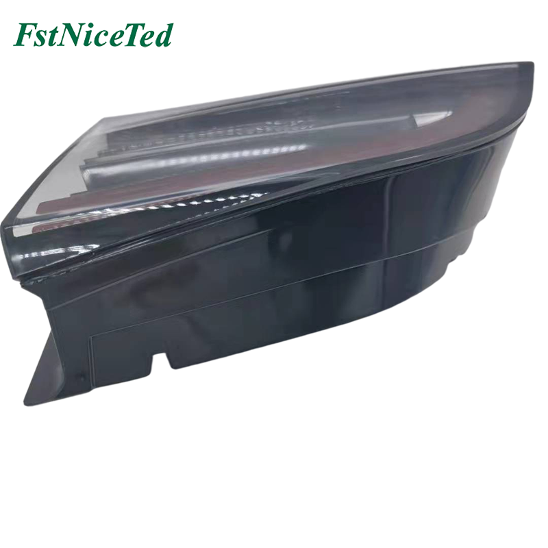 Tail lamp inner RH Suitable for: Tesla Model 3 New/MY OE: 1502089-00-B