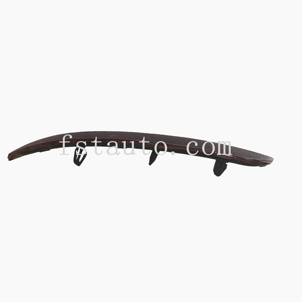 Rear bumper reflector LH for: Tesla Model 3 OE: 1077406-00-F