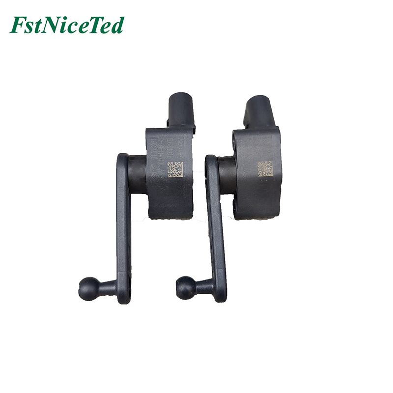 Height sensor (rear) Suitable for: Tesla Model 3 OE: 1044971-00-C