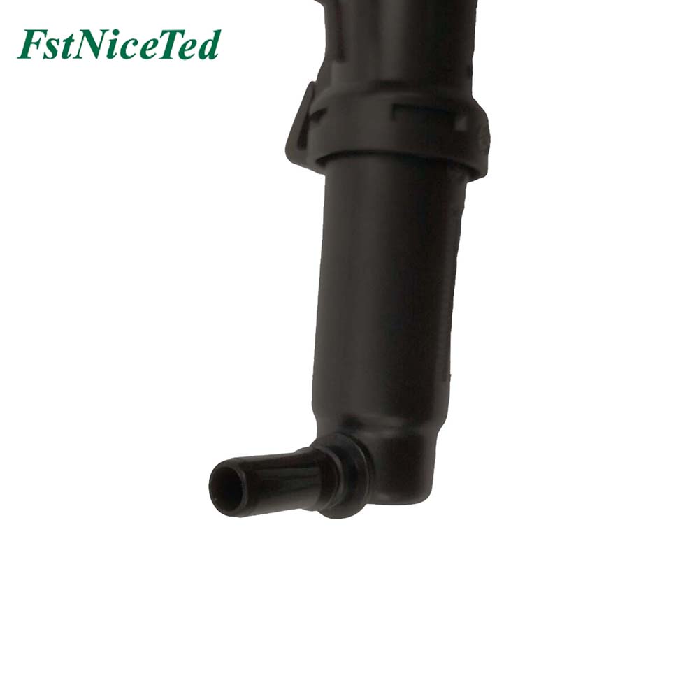 water gun right Apply to Bmw 7 F02 2009-2015   OE  6167 7178 744