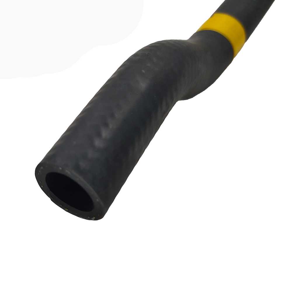 Heater water pipe (machine-auxiliary pump Apply to Bmw 3 E46 2003-2006   OE  6421 6928 590