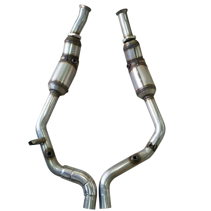 LuftMeister LR049496 LR054599 LR049495 LR054600 Pair Front Catalytic