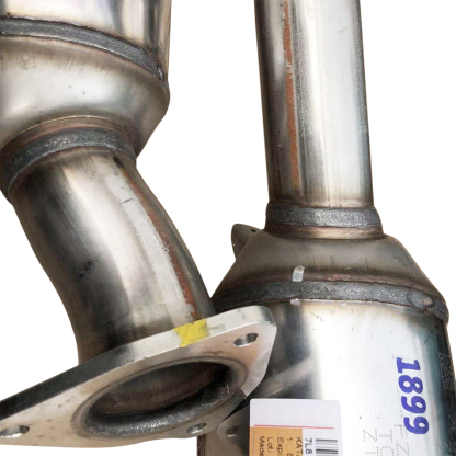 Luft Meister 95811302110 Catalytic Converter Front Right Left for Porsche Cayenne 3.0T V6 2011-2014