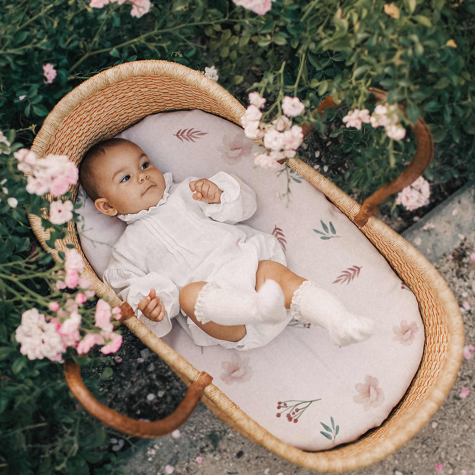 Red Flowers | Soft Microfiber Fitted Change Pad Cover & Bassinet Sheets 4 Pack | 16''*32''