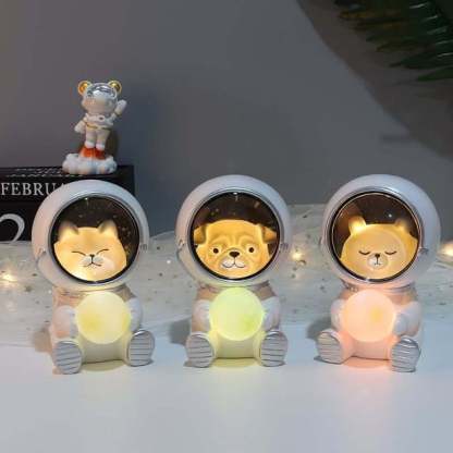 Pet Astronaut LED Moon Lamp Night Lights-xinru