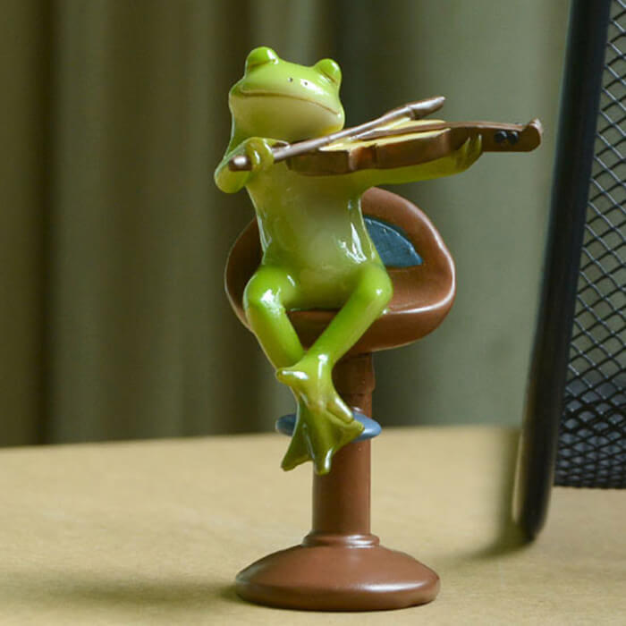 Cute Rural Cartoon Frog Resin Figurine Garden Ornament-xinru