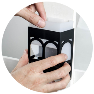 1/ Take down the shade (white)