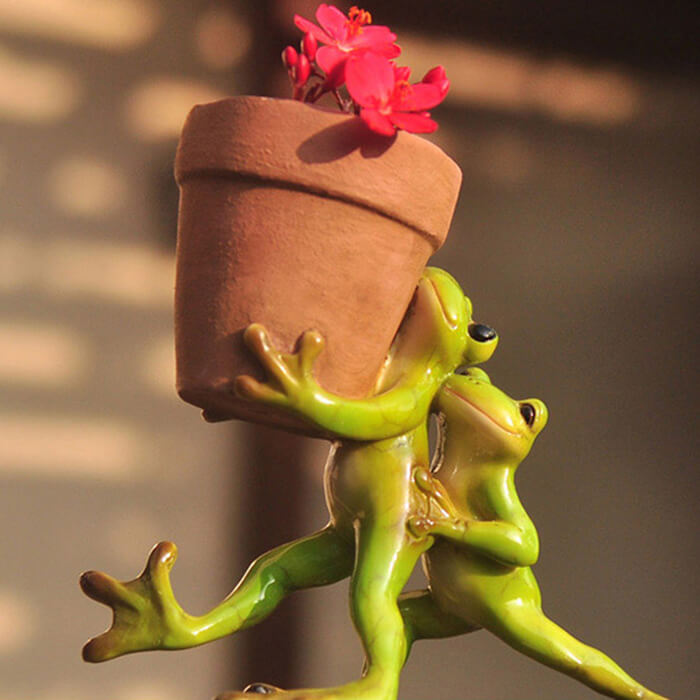 Cute Rural Cartoon Frog Resin Figurine Garden Ornament-xinru