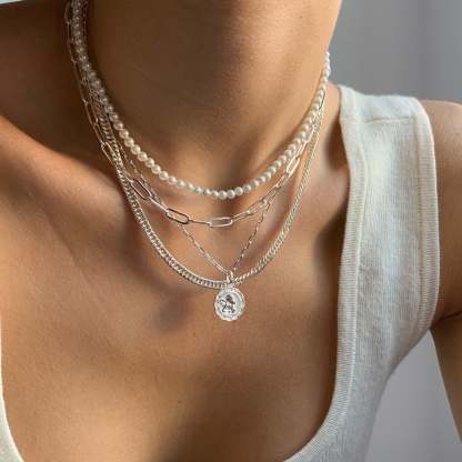 Delicate and Elegant Vintage Gold Pendant Necklace-xinru