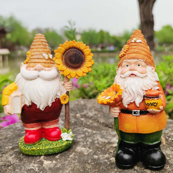 Bee Keeper Gnome With Sunflower Sign-xinru