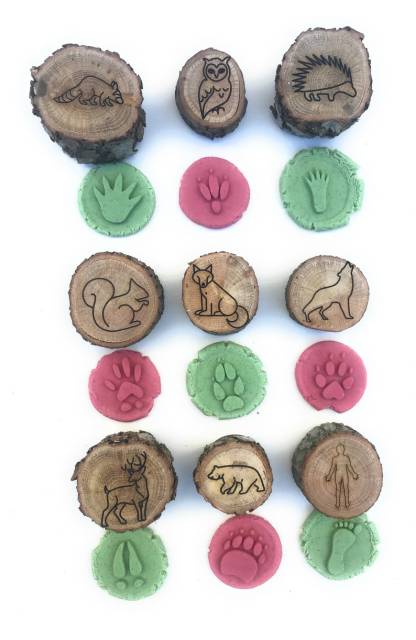9 Pieces Animal Tracks Playdoh Stamps Set-xinru