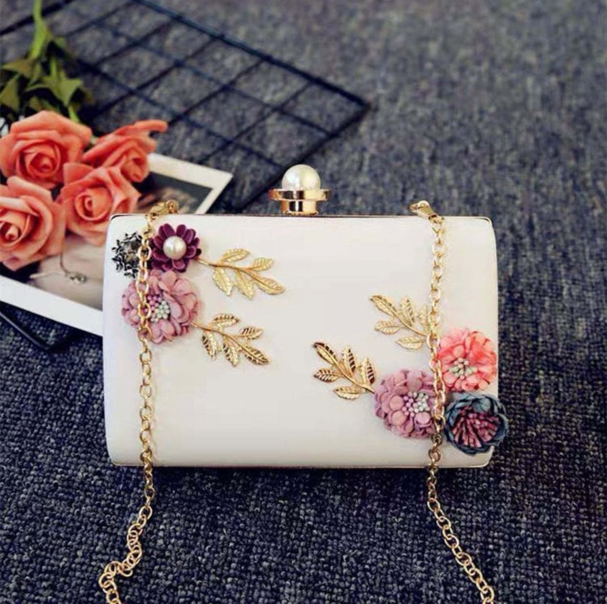 Elegant 3D Floral Design Dinner Clutch-xinru