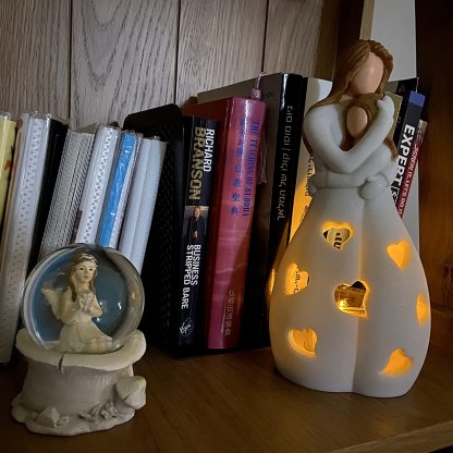 Mother's Day Gift Candle Holder Statue W/ Flickering Led Candle-xinru