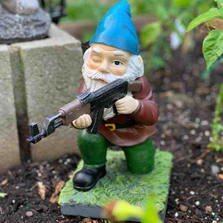 Army Garden Gnome Doll Holding  Statue-xinru