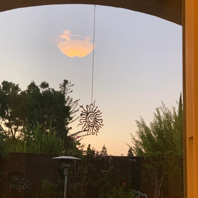 Wrought Iron Metal Sun Decorative Metal Wall Art-xinru