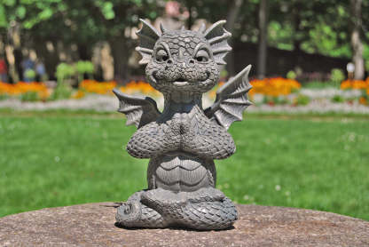 Gnome Meditation Yoga Dragon Garden Statue Decoration-xinru