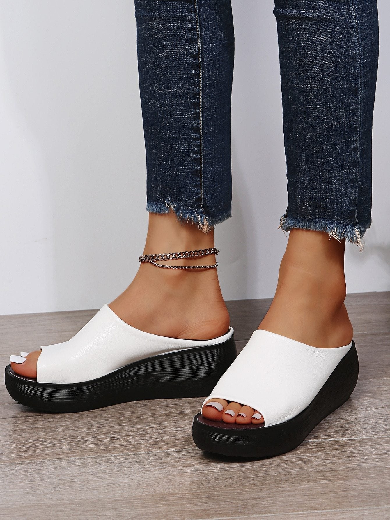 Women's Summer Flat Slippers Round Toe Sandals-xinru