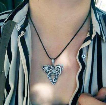 Viking Fox Triquetra Fenrir Animal Pendant Drop Earring Supernatural Amulet Knot-xinru