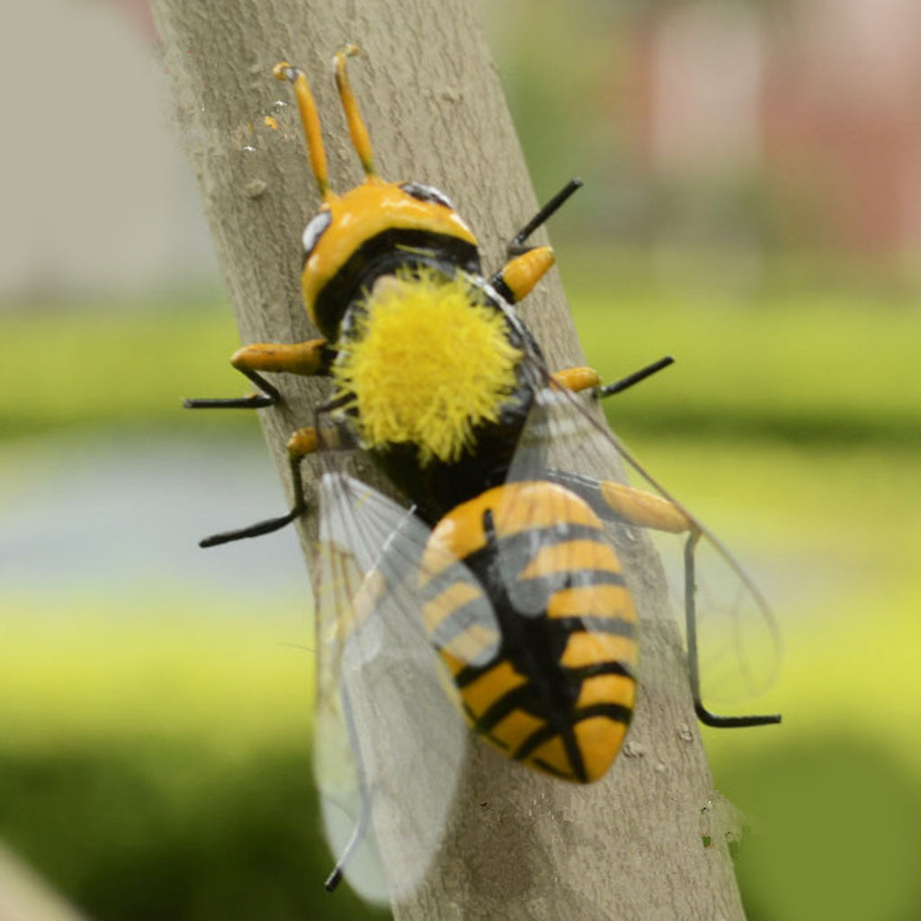 Realistic Bee Figurine Ornament Art Lawn Tree Grassland Decor Craf-xinru
