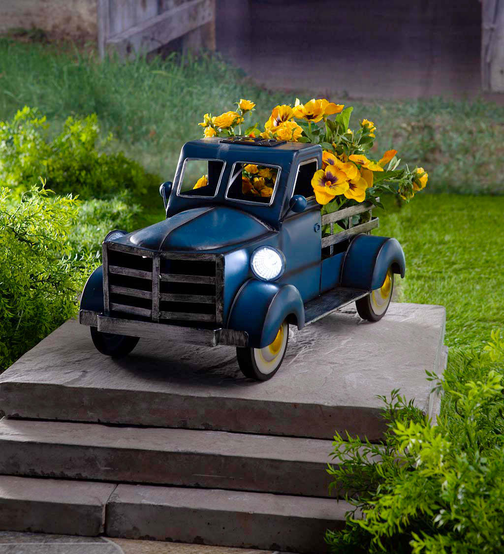 Retro Style Solar Pickup Truck Garden Decoration-xinru