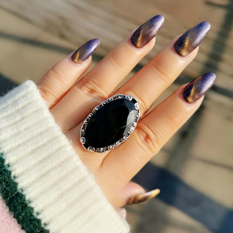 Luxurious Vintage Style Black Oval Eye-catching Shape Rings-xinru