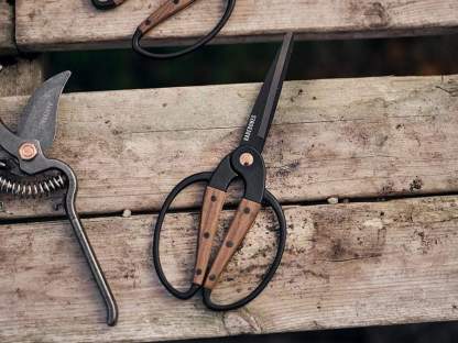 Barebones Living Walnut Garden Scissors-xinru shop