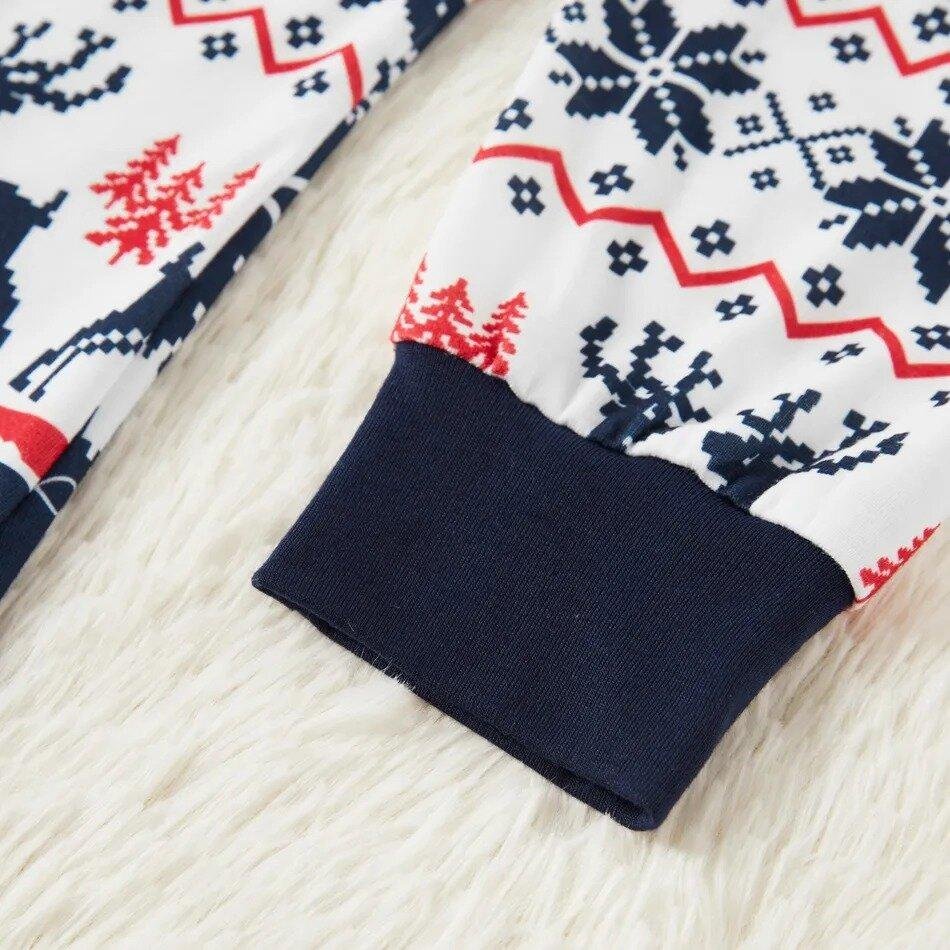 Christmas All Over Reindeer and Snowflake Print Family Matching Long-sleeve Plus Size Pajamas Sets-xinru shop