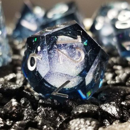 Winter Souls Liquid Core Sharp Edge Resin Polyhedral Dice Set-xinru