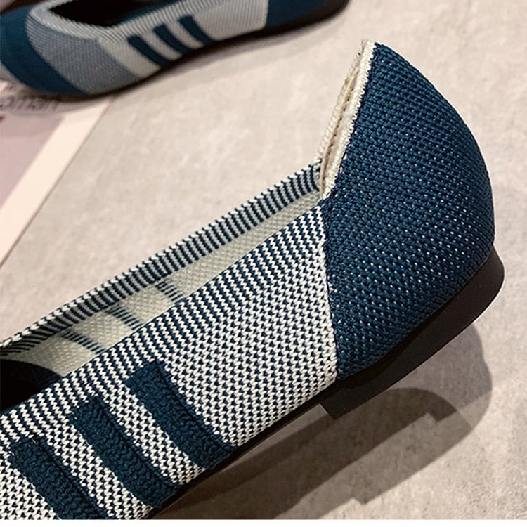 Fashion Knitted Pointed Shoes Flat Bottom Comfortable Plus Size-xinru