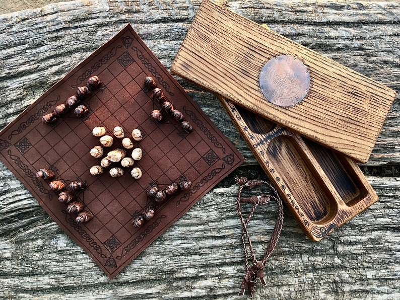Hnefatafl board game viking chess chess vikings art. image 2