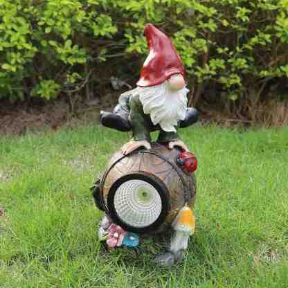 LED Landscape Light Drunk Gnome Splitting On A Wine Barrel-xinru