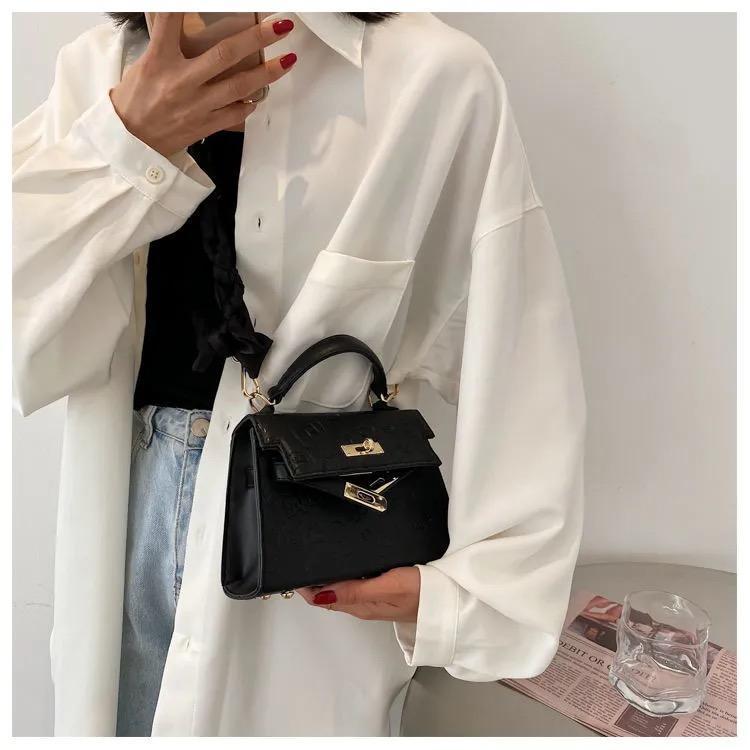 人気のショルダーバッグメッセンジャーバッグ-xinru shop