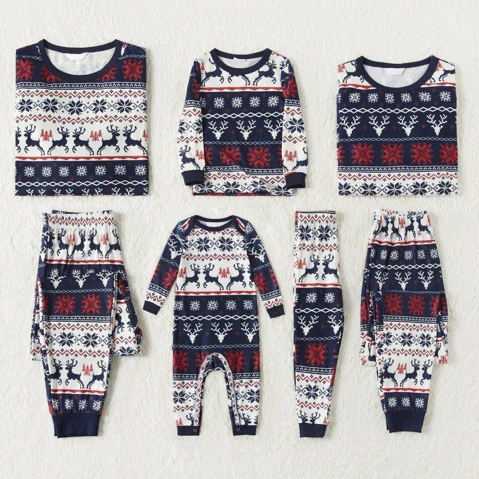 Christmas All Over Reindeer and Snowflake Print Family Matching Long-sleeve Plus Size Pajamas Sets-xinru shop