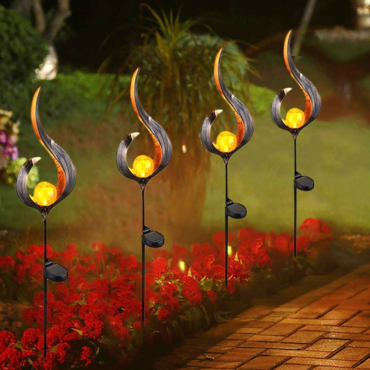 Solar Powered Metal LED Exterior Garden Light Outdoor Flame Effect Feature Lawn Ornament Solar Garden Lamp Warm White