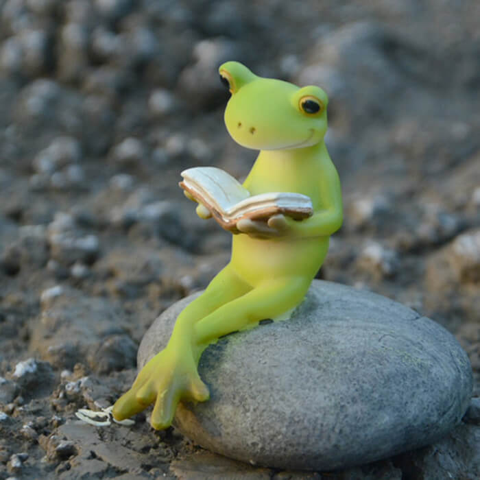 Cute Rural Cartoon Frog Resin Figurine Garden Ornament-xinru