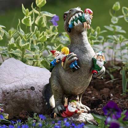 The Great Garden Gnome Massacre Lawn Ornament-xinru