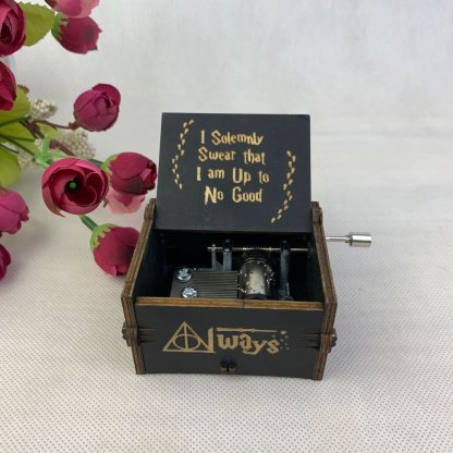Harry Potter Antique Carved Wooden Hand Crank Music Box-xinru