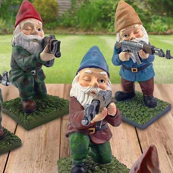 Army Garden Gnome Doll Holding  Statue-xinru