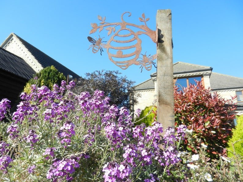 Rusty Metal Bee Hive Garden Decor Hanging Art-xinru