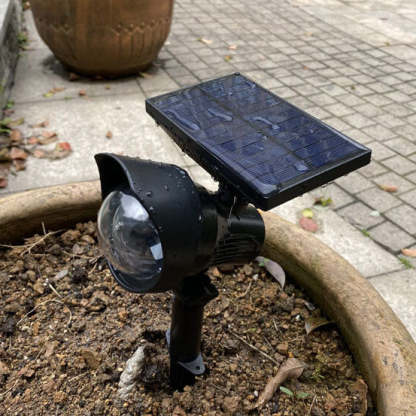 Solar Rotating Color Projection LED Outdoor Garden Lawn Light-xinru