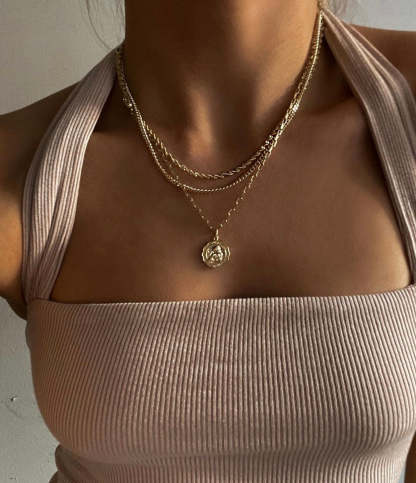 Delicate and Elegant Vintage Gold Pendant Necklace-xinru