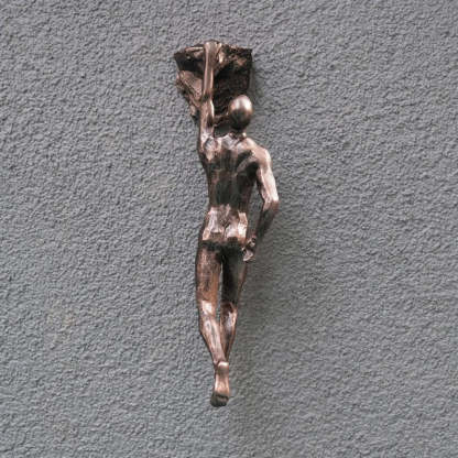Climbing Man Wall Art Sculpture Vintage Resin Creative Hanging-xinru